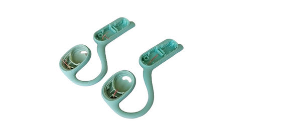 หูฟัง OW TWS ที่กําหนดเอง พร้อมเปลือกพลาสติกซิลิโคน และหูฟัง Bluetooth ที่ประกอบด้วยอุปกรณ์เสริมซิลิโคน